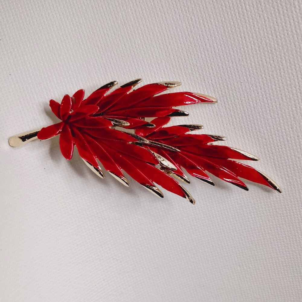 COPY - Vintage Signed Coro Red Enamel Gold Tone Leaf Brooch Woman Multi Layers …
